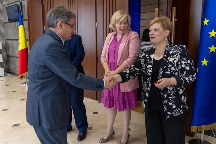 Slika Parlamentul Republicii Moldova